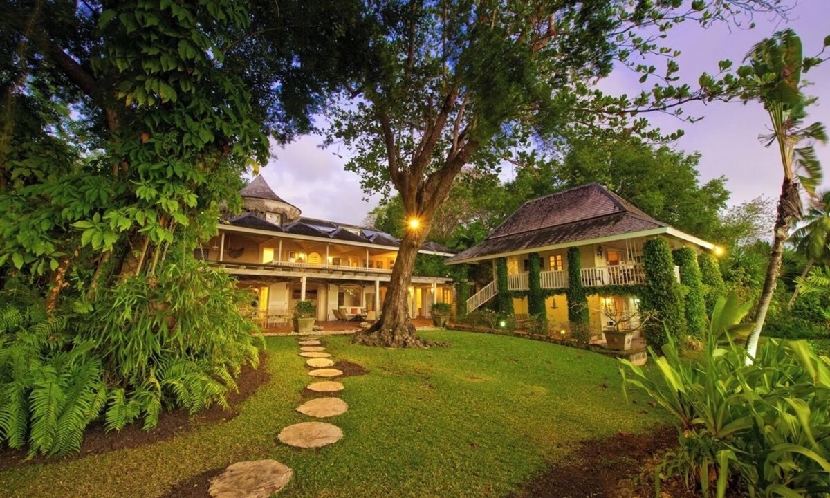 Mullins House | 17th Century Sugar Mill Near Beach - Mullins Mill