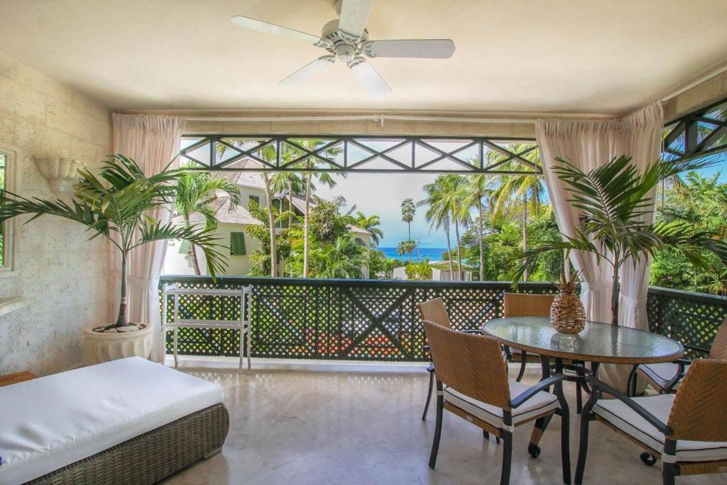 Mullins Apartment | Beacon Hill 302 by BSL Rentals