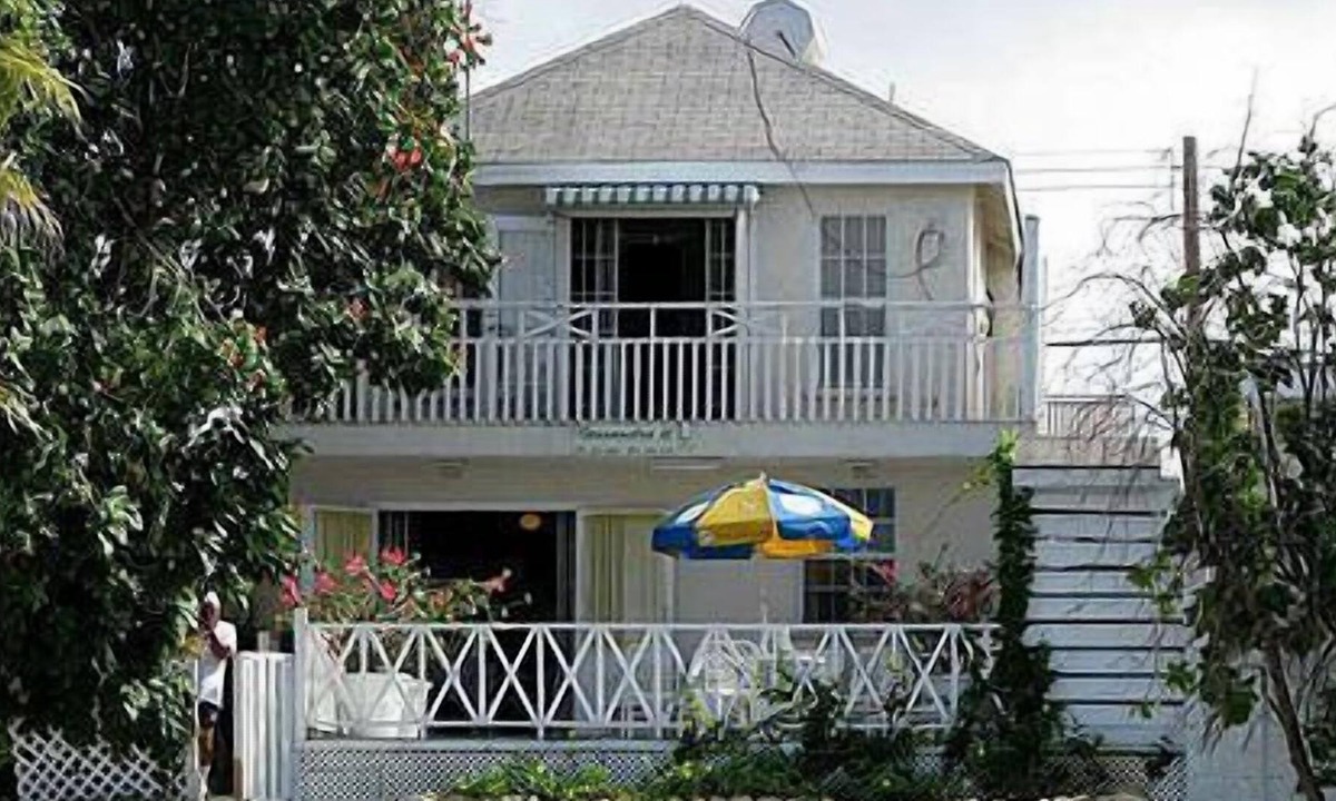 Mullins Apartment | Cassandra 2 Beach Apartments
