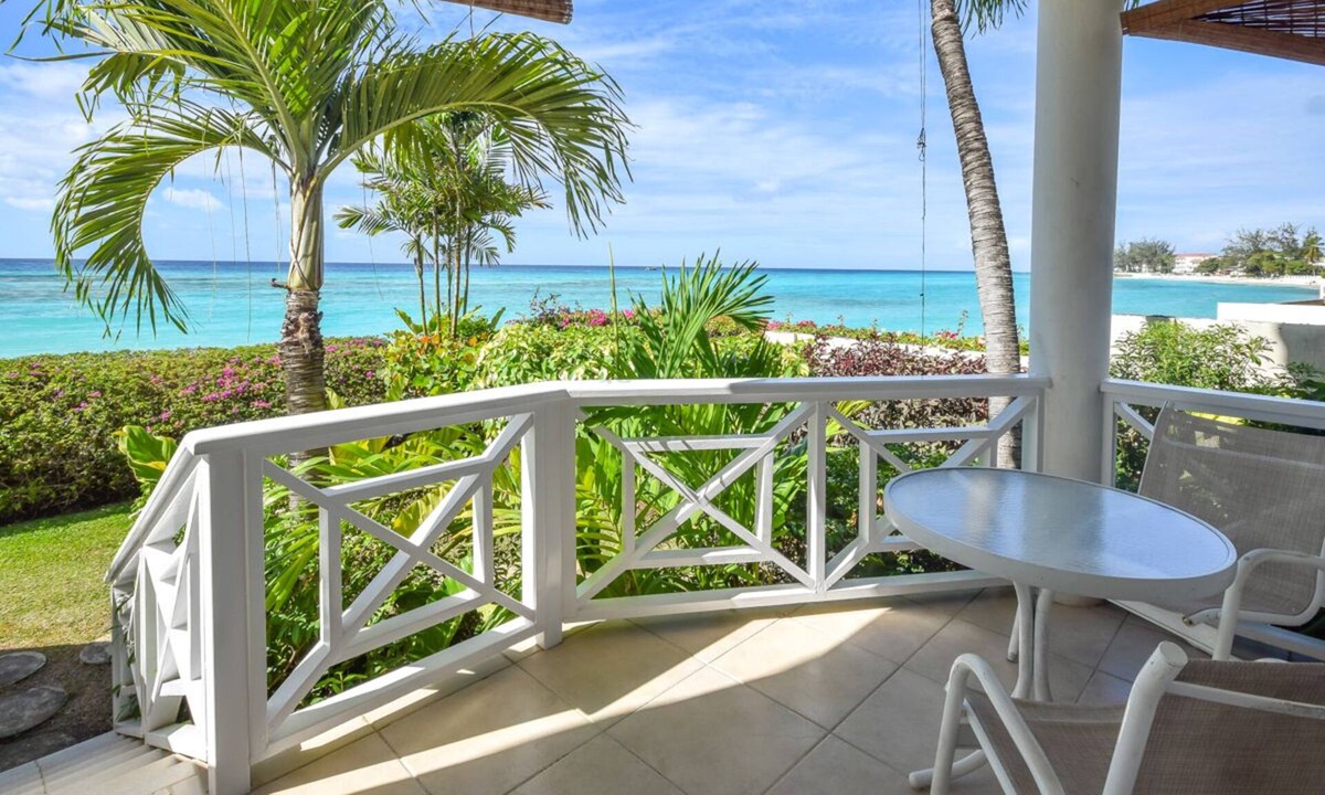Saint Lawrence Condo | Cosy and Romantic Beachfront Condo - Nautilus