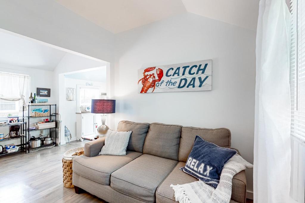 Eastham House | Hay Cottage