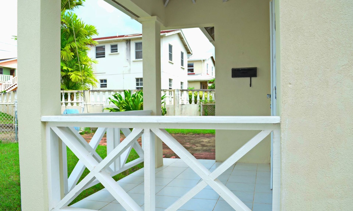 Douglas Apartment | Lovely 2 Bedroom Apartment for Rent - Free Wi-Fi - Near to Beach