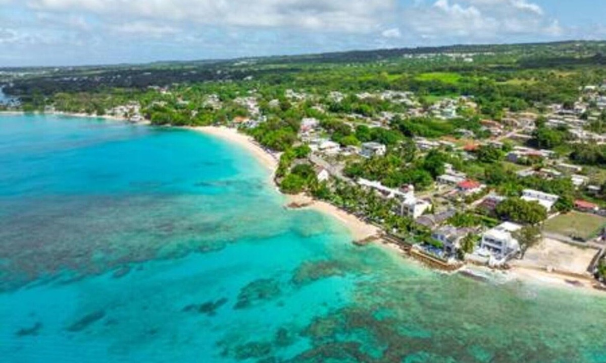 Merlin Bay House | Martangie at Reeds Bay by Young Estates