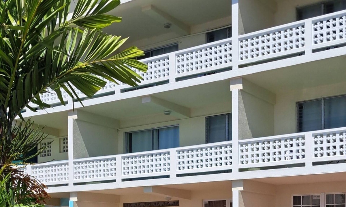 Saint Lawrence Apartment | Melrose Beach Apartments