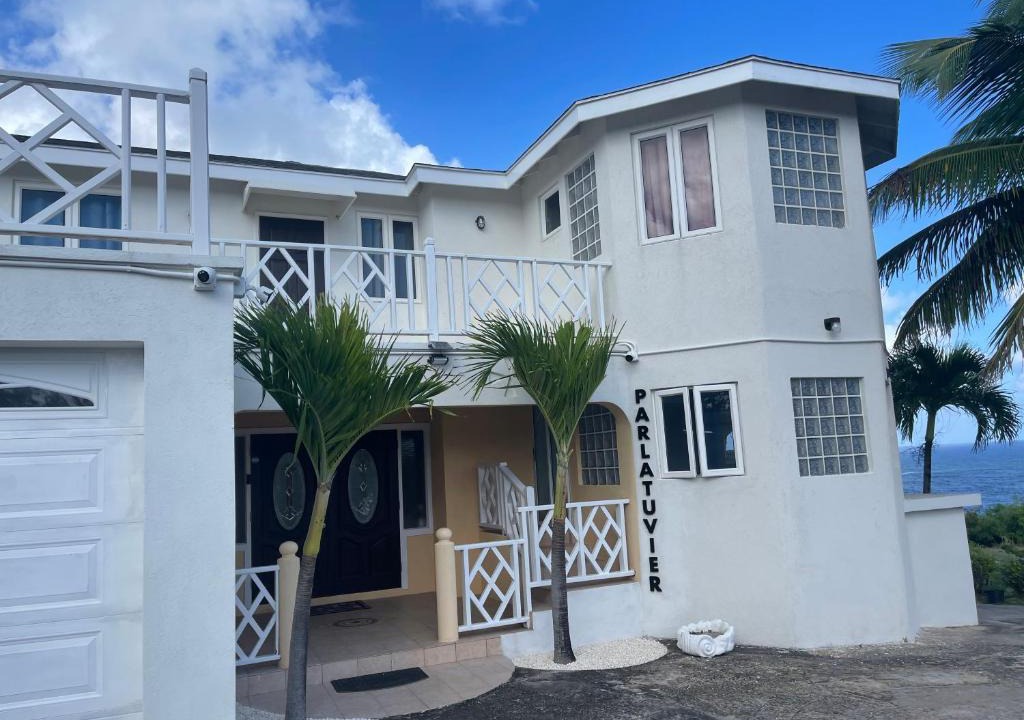 Marley Vale House | ‘MORIAH’ Private Room with Double Bed and shared bathroom