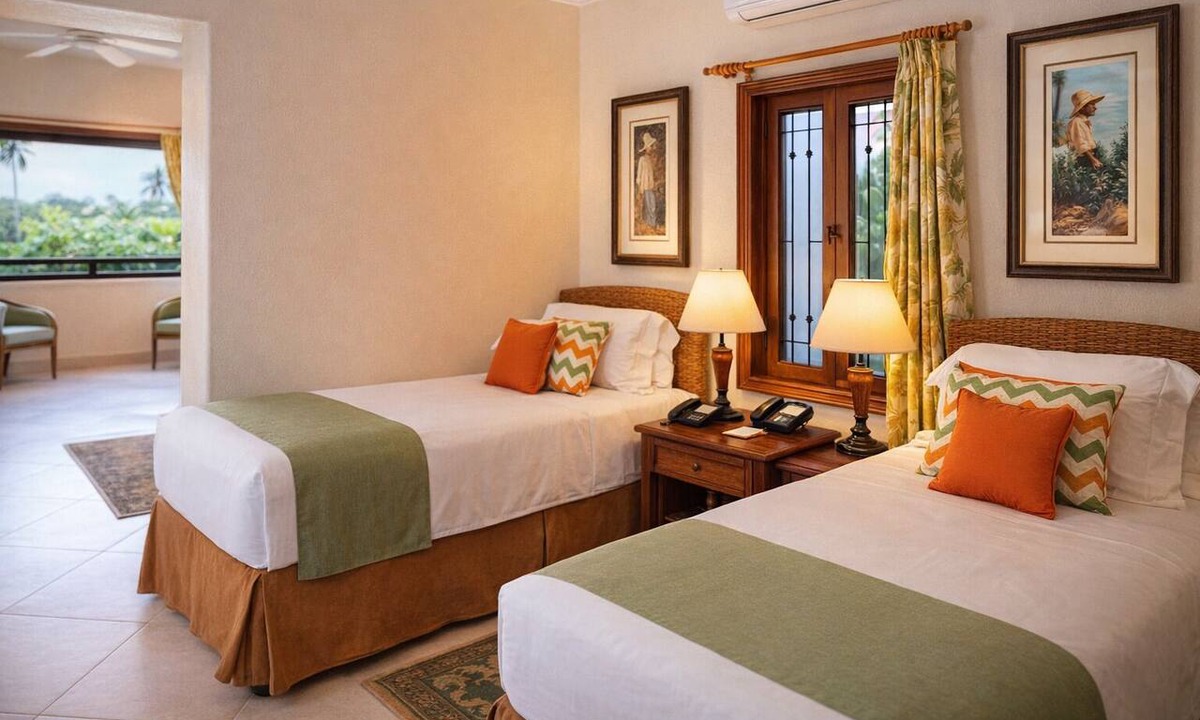 Retreat Hotel | Ocean View Suite | Pool & Fitness Center Access with Free Parking | 2 Suites