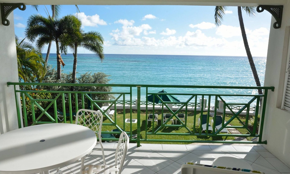 Saint Lawrence Apartment | Relax on beautiful Worthing Beach, Barbados.