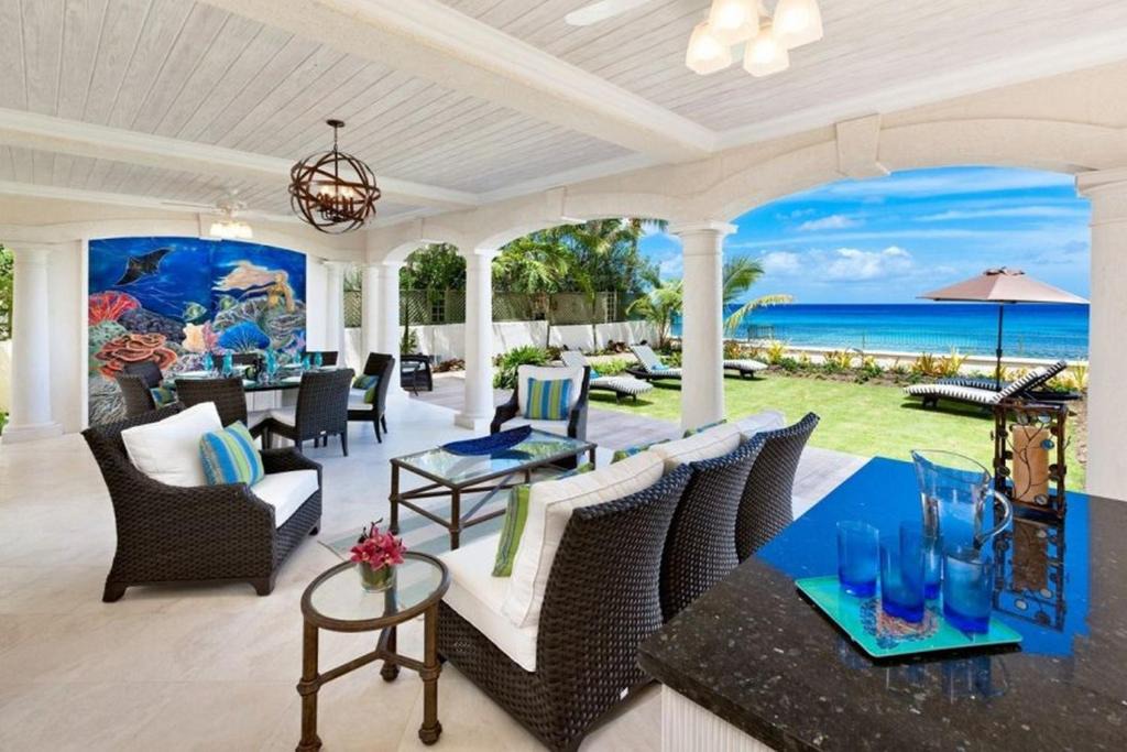 Reeds Bay Villa | Stylish Beachfront Villa with Plunge Pool - Still Fathoms villa