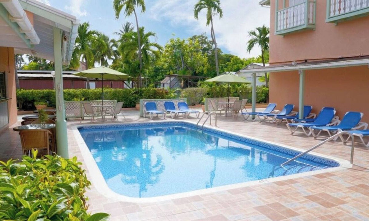 Worthing Apartment | Sunny Barbados Escape Near Worthing & Rockley Beaches l 1BR King w/Kitchen