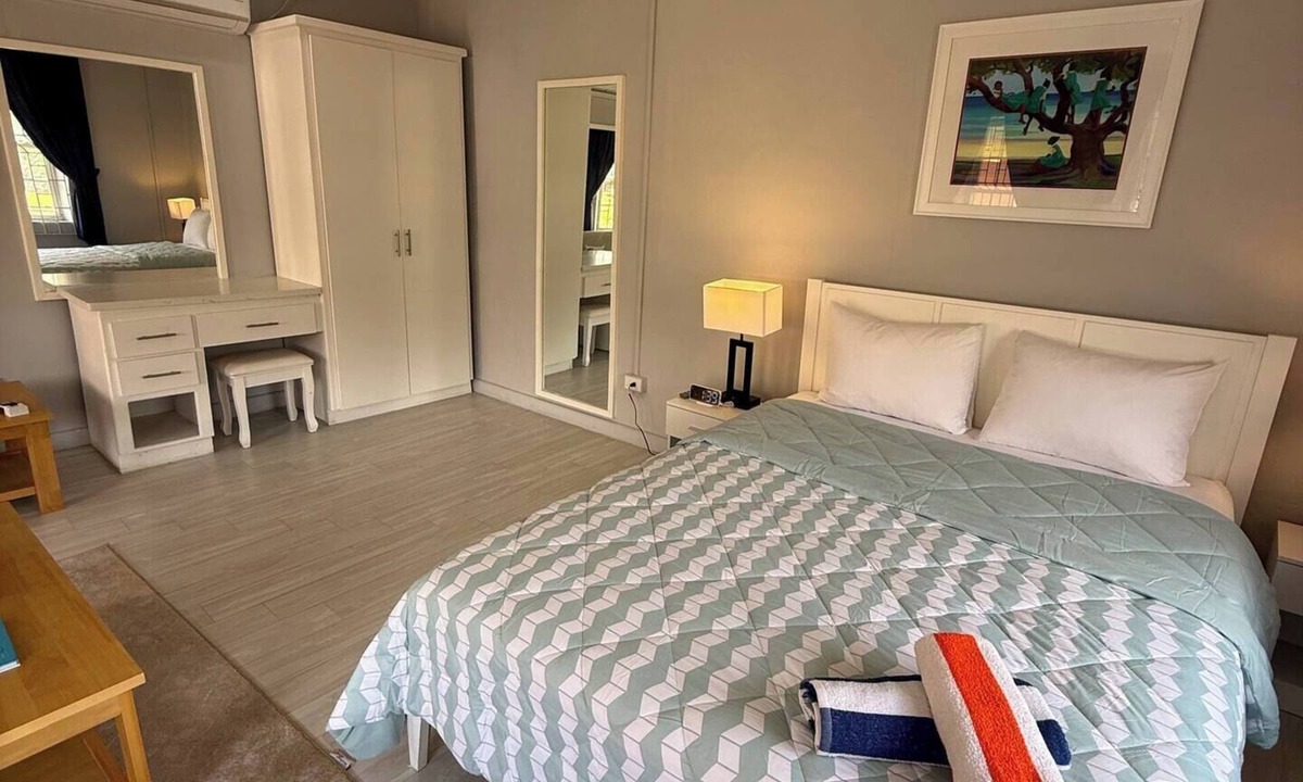 Bayville Apartment | Tamarind- Close to Carlisle Bay Beach & Bridgetown
