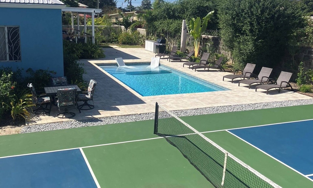 Bayville Villa | Villa By The Bay Luxury 3 bedroom all ensuite, private pool, pickleball court