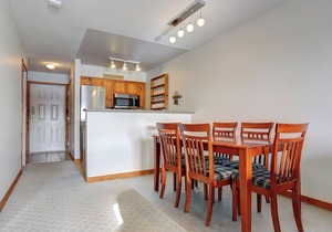 Desirable Top Floor Creekside Condo - Awesome Views - Close to trails! in Silver Star Mountain