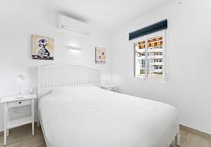 Sea View Benal Beach Apartment - Self Check-In - Benalmádena Costa Near Marina in Benalmádena