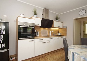 Vacation apartment close to the beach with private terrace - Strandhaus Mönchgut FeWo 02 in Mönchgut OT Lobbe