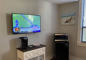 Welcome to the Palm Beaches - Condo with Palm Beach Parking Pass in Palm Beach