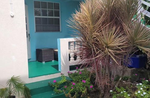 The Garden Apartment | 1 bedroom West Coast Apartment