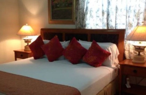 Douglas Apartment | 2 Bed Upstairs Luxury Apt Nr Beach