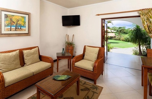 Retreat Hotel | 3 Units | Explore Beaches & Bays | Pool, Spa and Beach Shuttle