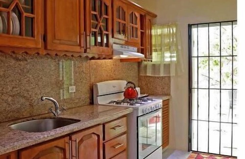 Maynards Apartment | A Home away from Home *