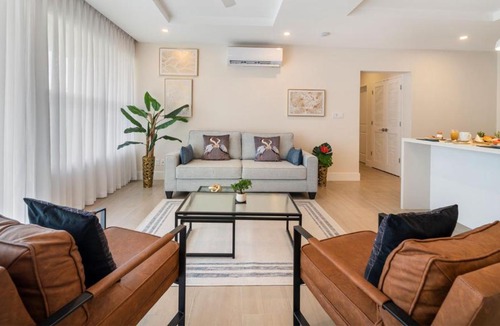 Little Battaleys Apartment | Across from beach with resort pool - Coral Beach 202