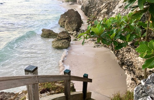 Atlantic Shores Villa | Airy coastal villa minutes from Miami Beach - 4 bed and 3 bath.
