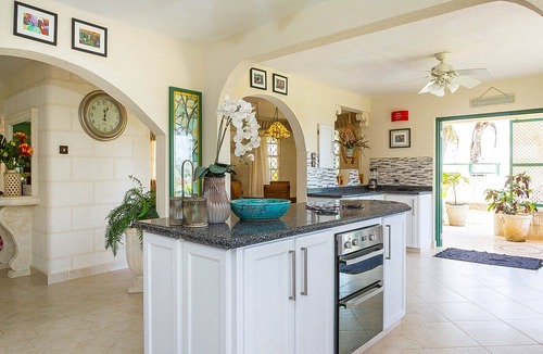 Belair House | Amazing pool, across from beach - Ocean View (3 bed)