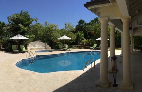 Little Battaleys Villa | Battaleys Mews