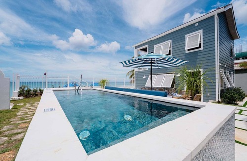Fitts Village Villa | Beachfront Villa with Plunge Pool - Sea Breeze House (4 bed)