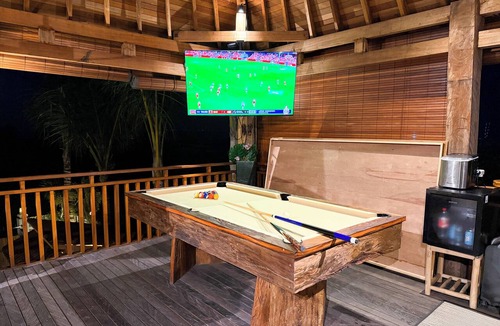 Ketewel Villa | Beachview Villa near Sanur, Live Sports AFL NRL