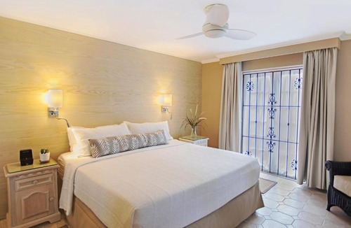 Maxwell Hotel | Bougainvillea Barbados