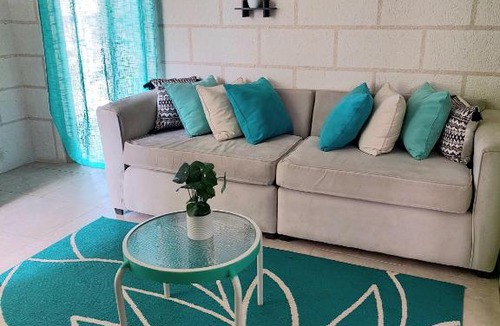 Oistins Apartment | Central Paradise