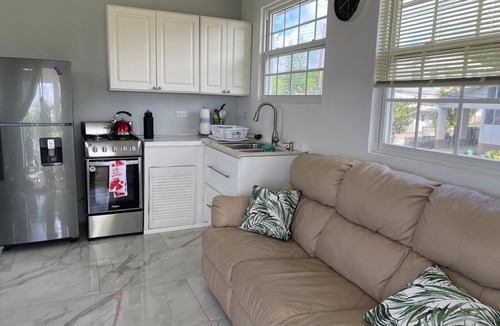 Fitts Village Apartment | Charming 1-bedroom apartment with AC, WiFi in enjoyable Saint James