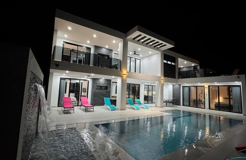 Diamond Valley Villa | Charming 4-bedroom villa with AC in Saint Philip