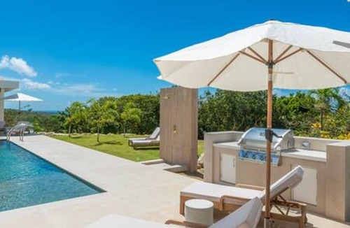 Merlin Bay House | Cloudbreak Villa at Westmoreland by Young Estates
