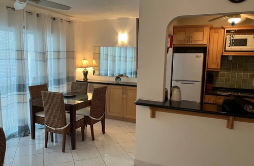 Sunset Crest Condo | Cosy 1 Bedroom/1 Bathroom Apartment