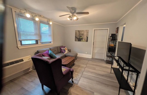 Heritage Apartment | Cozy 1-bedroom studio in historic San Marcos blocks from downtown