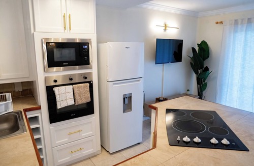 Sunset Crest Condo | Cozy Condo Near the Coast- Garden & Pool View Fast Wi-Fi