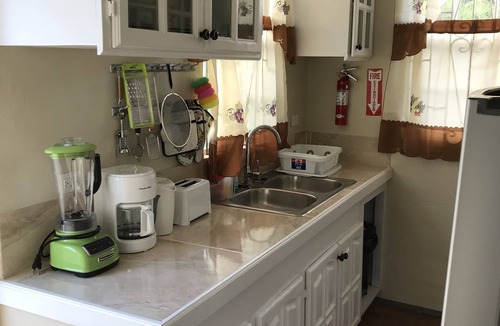 Prospect House | DARLMOOR HOUSE (fully furnished 2 bedroom, 1 bathroom)