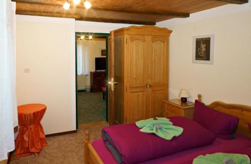 Finsterbergen Bed & Breakfast | Die Radler-Scheune Finsterbergen