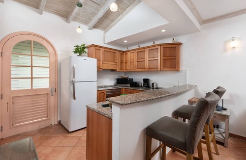 Merlin Bay Condo | Exclusive Penthouse Apartment Sugar Hill Estate Ocean Views and Beach Membership