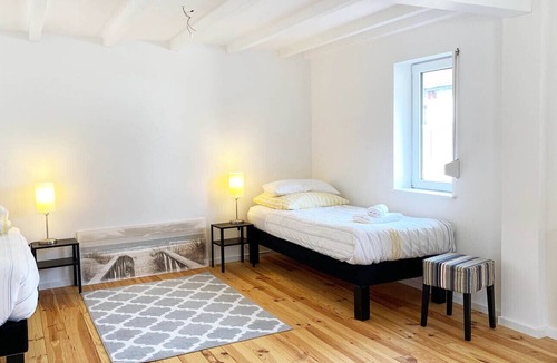 Wachenbuchen House | Fr05 Möbliertes Wohnen in Maintal bei Frankfurt, 170qm, 5 Zimmer, Über 3 Etagen, Max. 9 Personen