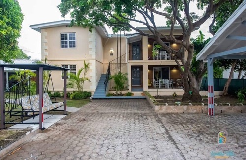 Dover Apartment | Garden Apartment Near Dover Beach, Patio & BBQ