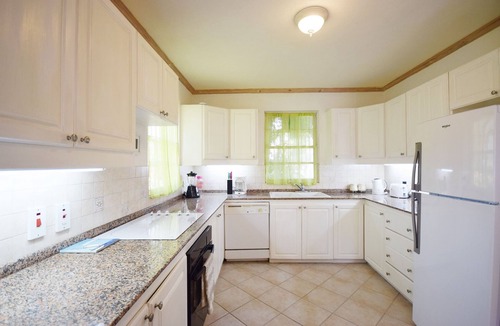 Bridgetown House | Large 3-bed townhouse w/shared pool
