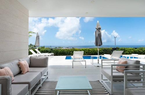 Merlin Bay House | Luxury 4BR Villa | Pool | Beach Club | West Coast