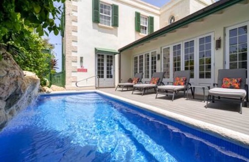 Merlin Bay House | Martangie at Reeds Bay by Young Estates