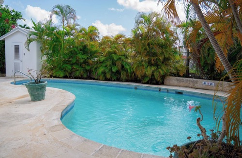 Paynes Bay Villa | Marzalea 4 bd Villa by Zenbreak