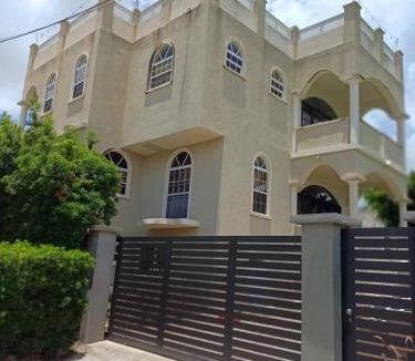 Fitts Village Apartment | Modern studio apartment near beach