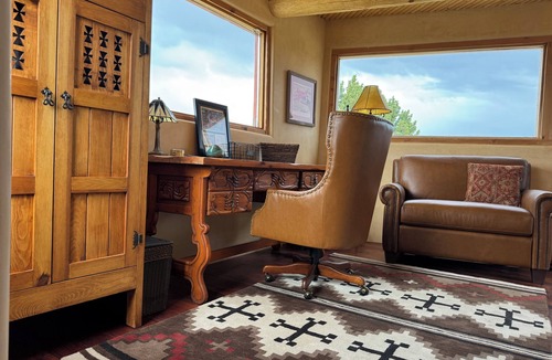 Canoncito House | Monte De Canoncito - A Beautiful Mountain Top Home, 10 Miles From Santa Fe, NM