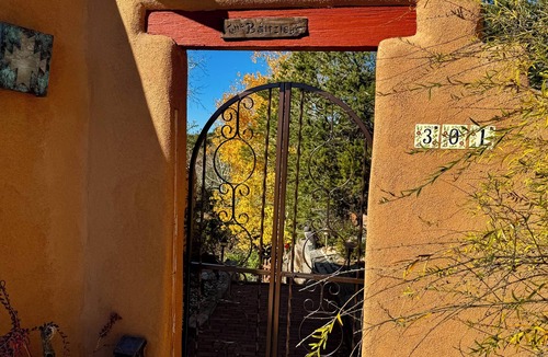 Canoncito House | Monte De Canoncito - A Beautiful Mountain Top Home, 10 Miles From Santa Fe, NM