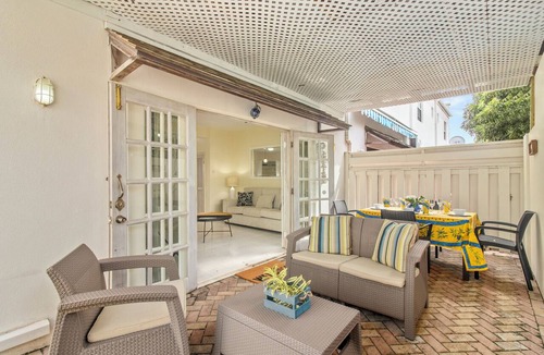 Blue Waters Apartment | Palm View 4 - Cozy 2 bedroom apartment in Barbados